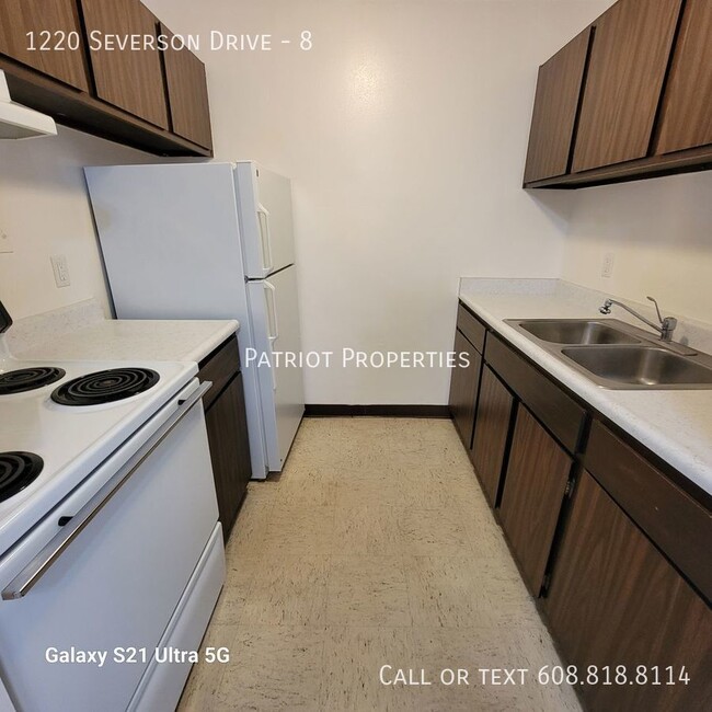 Primary Photo - 1 bedroom/ 1 bath apartment in Sun Prairie...