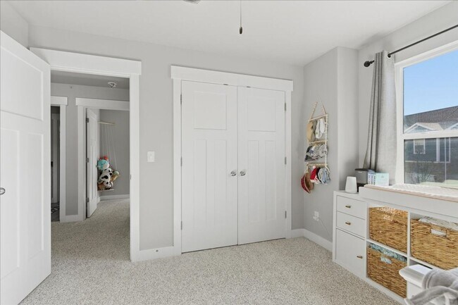 Building Photo - 4 Bedroom Herriman Home