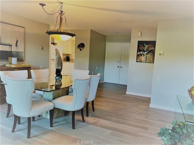 Building Photo - 2370 Via Mariposa W