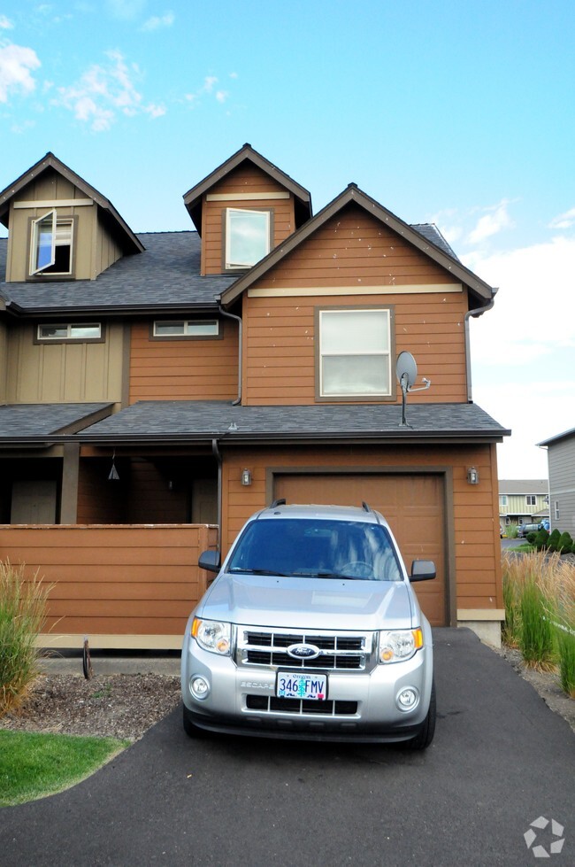 Building Photo - Fairhaven Vista III