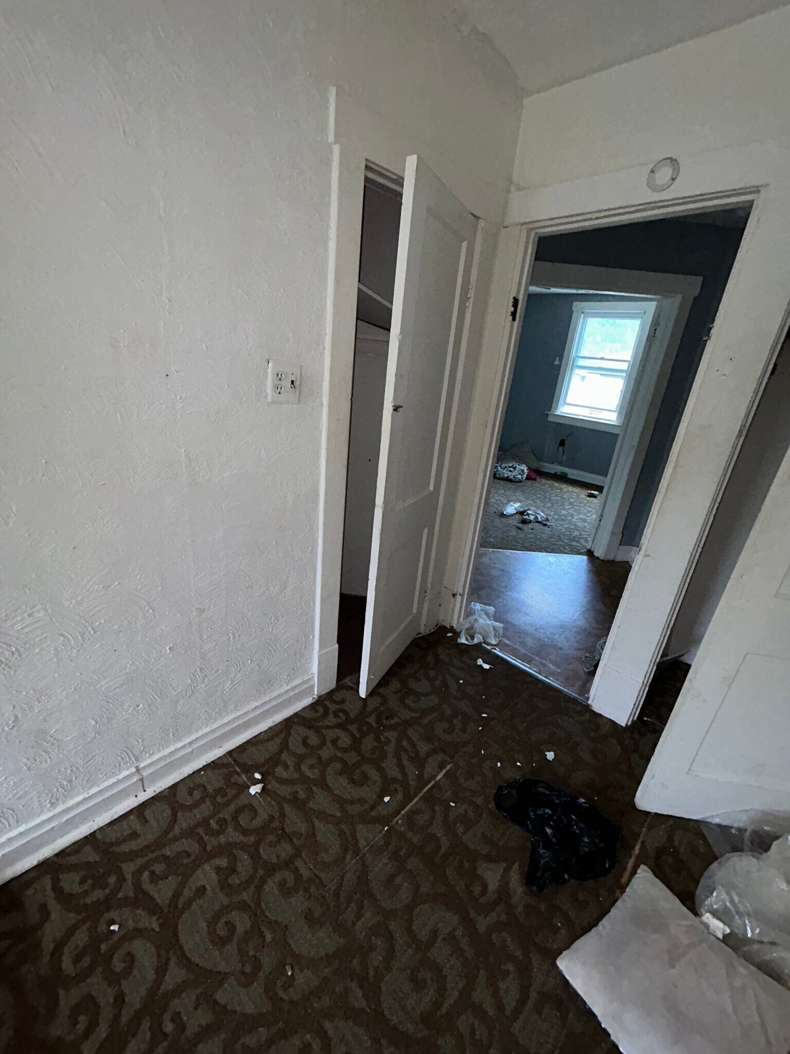 Building Photo - 5230 Thrush Ave
