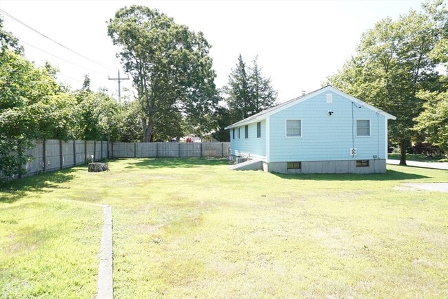 Building Photo - 21 Heritage Cir