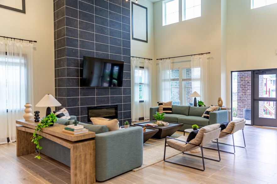 Community Gathering Room - Brentwood Commons