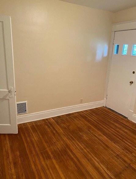 Bedroom #1 - 1 Traymore St