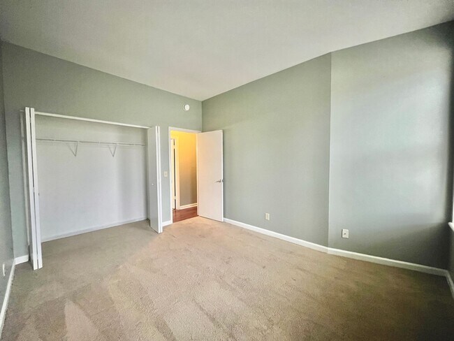 Building Photo - 1515-1519 S 39th