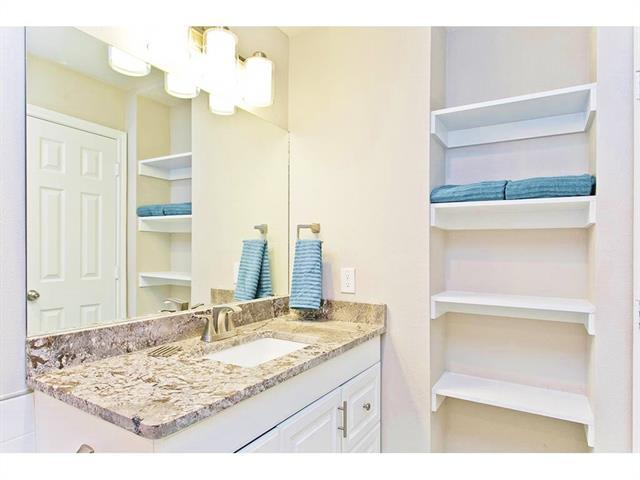 Building Photo - 3776 Vitruvian Way