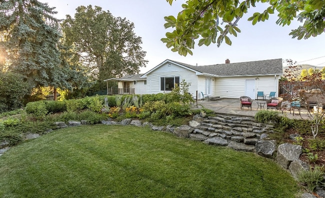 Building Photo - 2458 Corral Ct