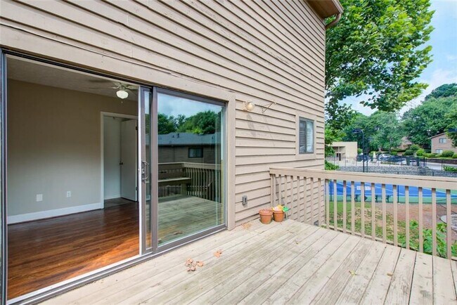 Building Photo - 1301 Parkaire Crossing