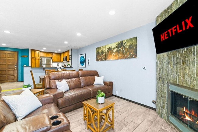 Building Photo - 731 Seacoast Dr