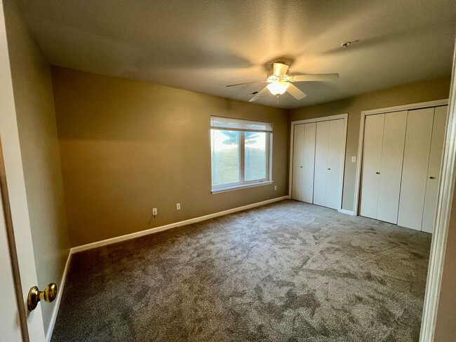 Building Photo - Condo for Rent in New Castle