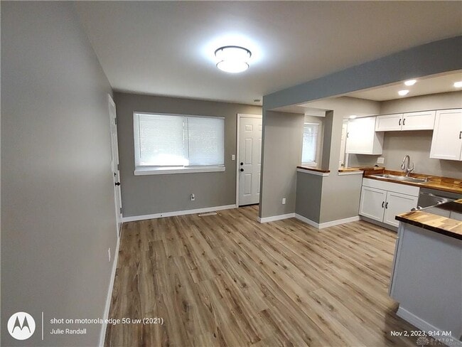 Building Photo - 5206 Powell Rd