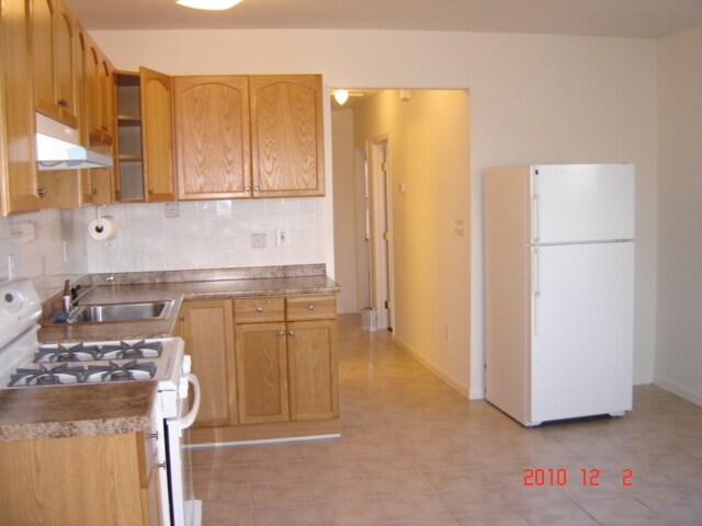 Building Photo - 195 George St