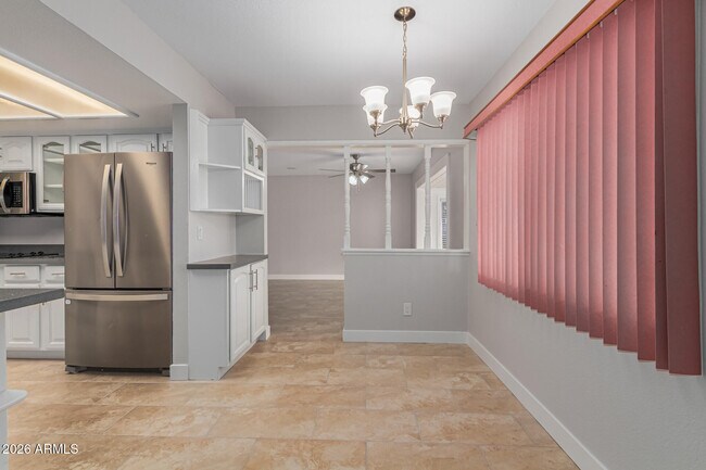 Building Photo - 1835 E Yale Dr