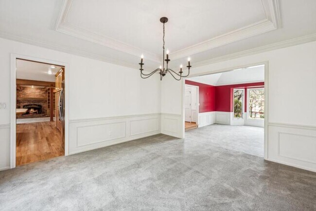 Building Photo - 4 bedroom in Redmond WA 98053