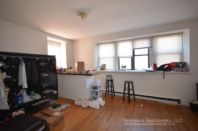 Building Photo - 776 Columbus Ave