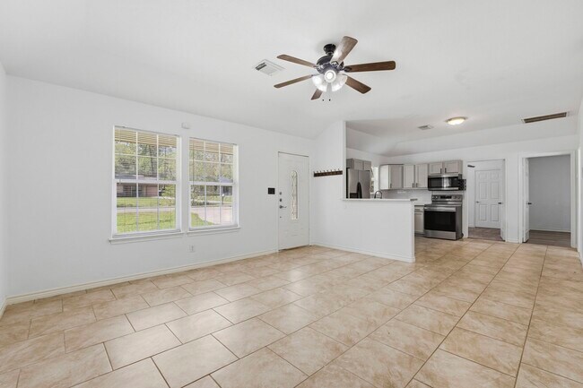 Building Photo - 12322 Royal Lake Dr