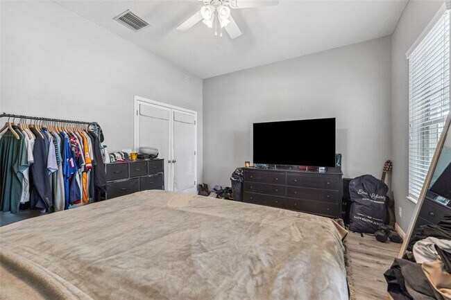 Building Photo - 6111 Hadley Commons Dr