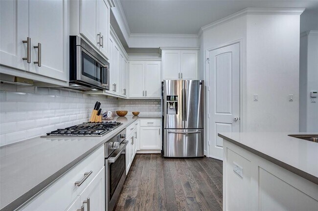 Building Photo - 1208 Peden St
