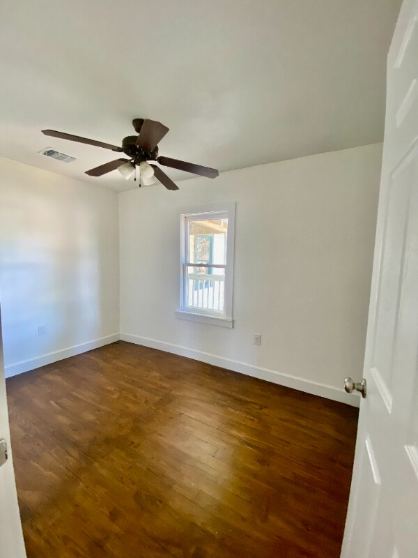 Building Photo - 414 Orange Ave