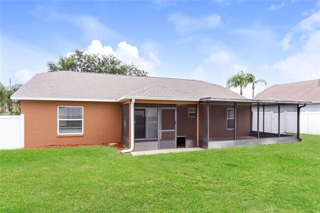 Building Photo - 5499 Moon Valley Dr