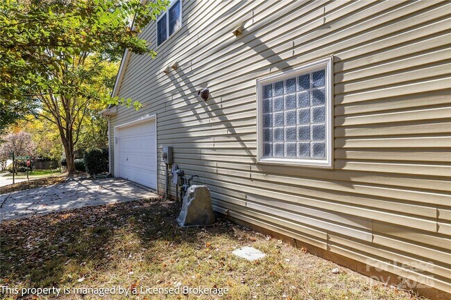 Building Photo - 4033 Raven Rock Ct