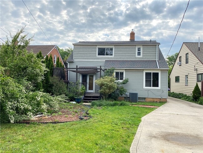 Building Photo - 2452 Bromley Rd