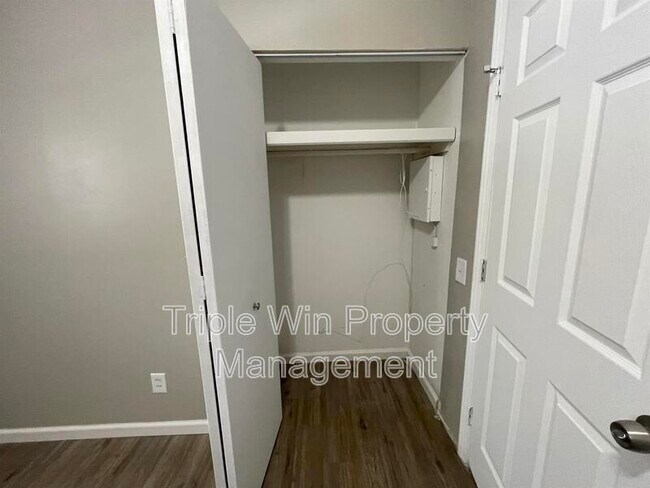 Building Photo - 11423 Ortega Dr