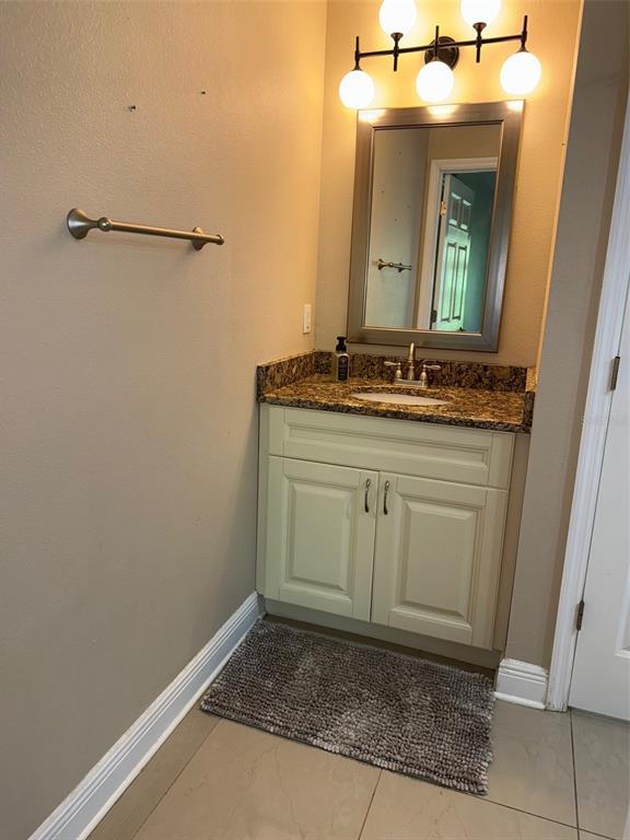 Building Photo - 6609 Myrna Dr