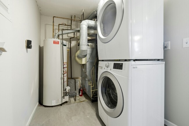 Building Photo - 107 N Orr Dr