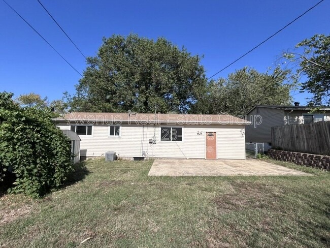 Building Photo - 5154 Ville Donna Ln