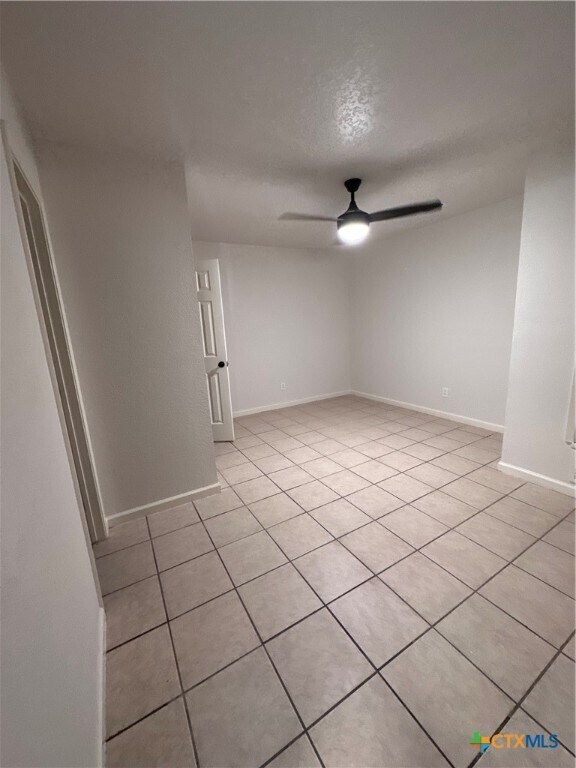 Building Photo - 1202 Urbantke Ct