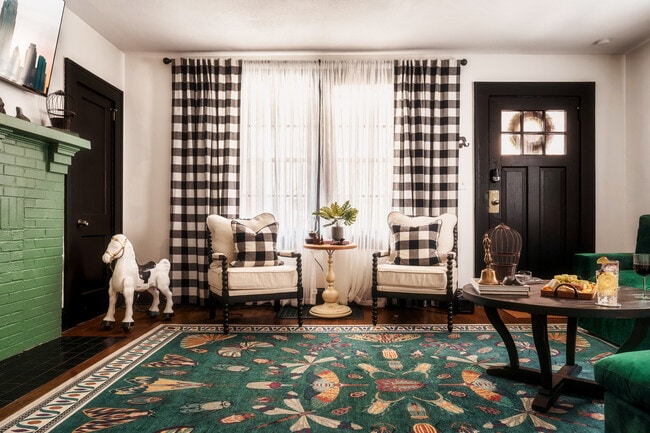 Building Photo - 713 Grandin Rd