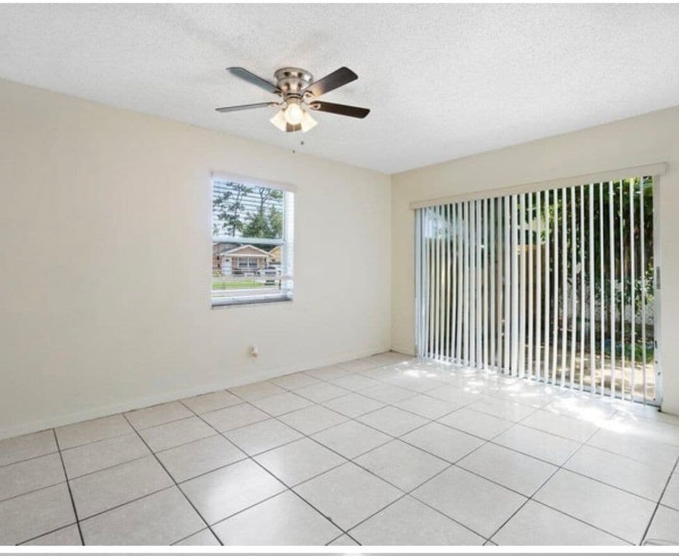 Building Photo - 5854 Kumquat Rd