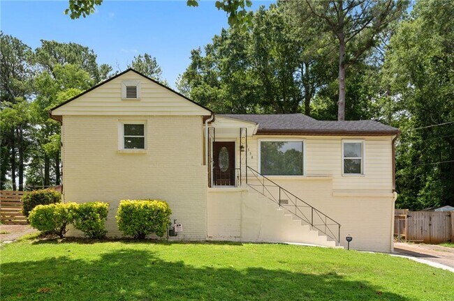 Primary Photo - 1338 Montreat Ave SW