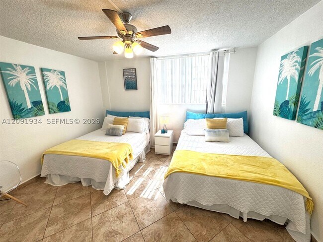 Building Photo - 3901 S Ocean Dr