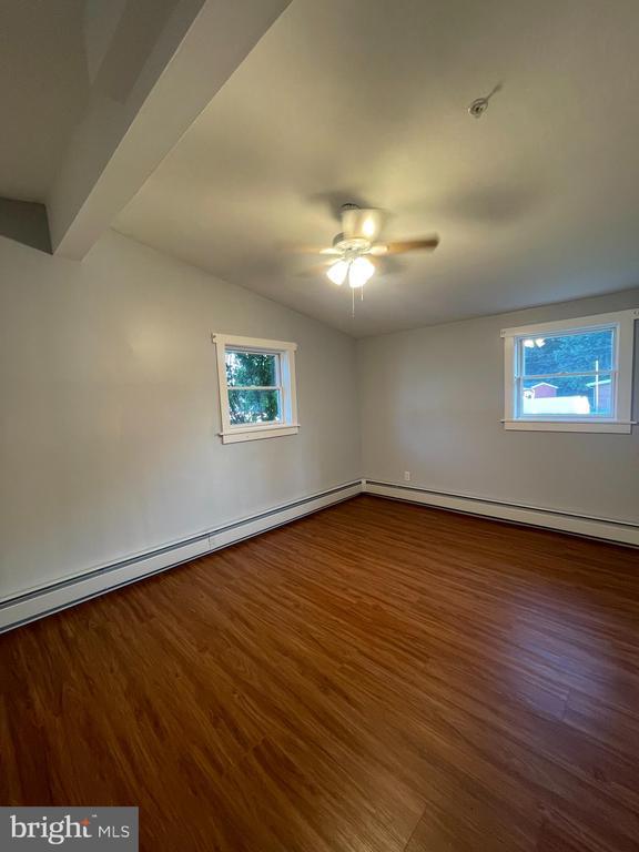 Building Photo - 1229 Crawford Dr