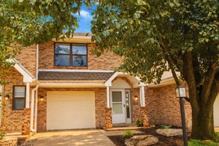 Building Photo - 3854 S Chalet Cir