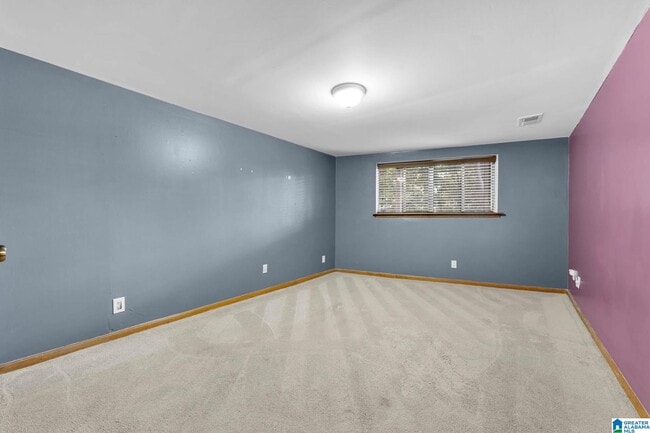 Building Photo - 373 Laredo Dr