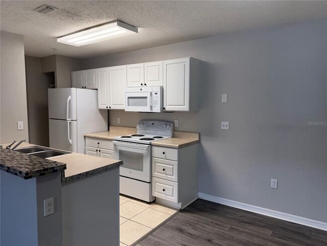 Building Photo - 957 Salt Pond Pl