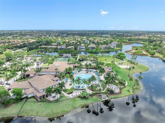 Building Photo - 8215 NW 125th Ln