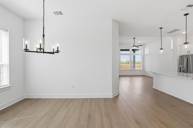 Building Photo - 881 Prominence Wy