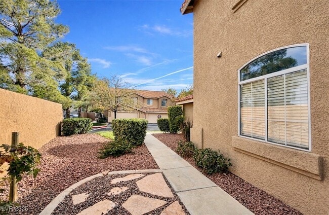 Building Photo - 1802 Ellisworth Pl