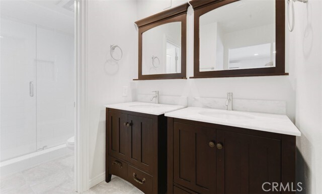 Building Photo - 18645 Oriente Dr