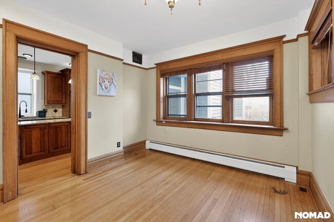 Building Photo - 910 N Clarkson St