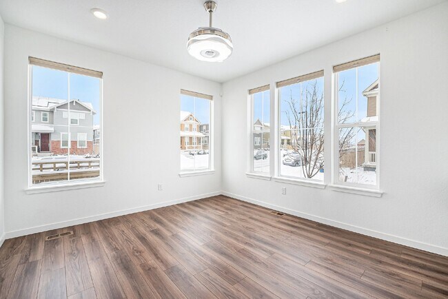 Building Photo - "Spacious 4-Bedroom Duplex Oasis with 3 Full Baths in Erie, CO - Your Perfect Home Awaits!"