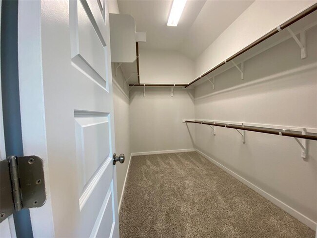 Building Photo - 110 Joseph Hawkins Ln