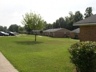Primary Photo - Desoto Estates