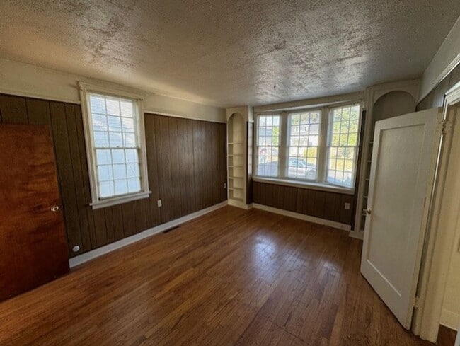 Building Photo - 4 bedroom House Near OSU Campus and Downtown