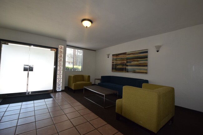 Building Photo - 5036 Coldwater Canyon Ave