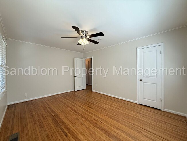 Building Photo - FOR LEASE | Tulsa | 3 Bed, 1 Bath Home - $...